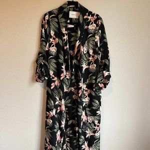 Aritzia Babaton Robe